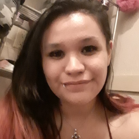 Meet your Posher, Sharon - Picture 1 of 1